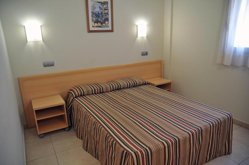 Hotel Blauet By Bossh Hotels Ел Прат де Льобрегат Стая снимка