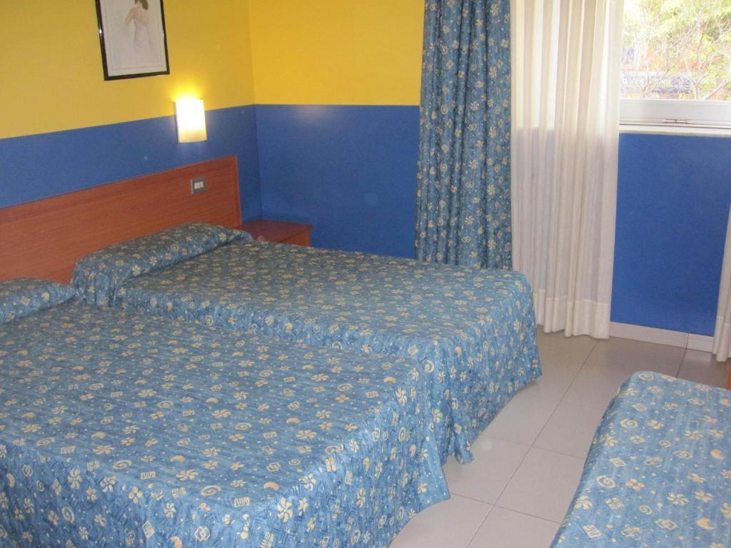 Hotel Blauet By Bossh Hotels Ел Прат де Льобрегат Стая снимка