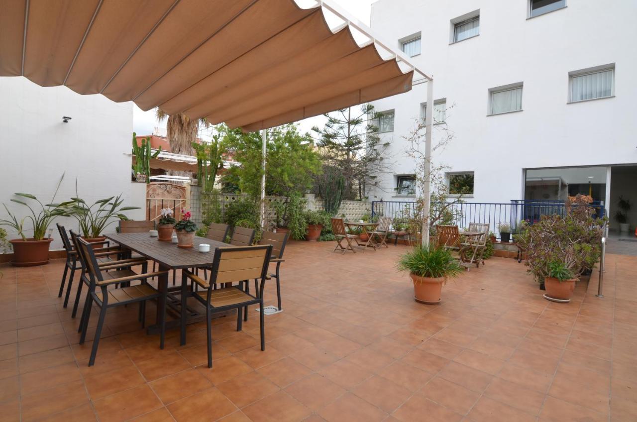 Hotel Blauet By Bossh Hotels Ел Прат де Льобрегат Екстериор снимка