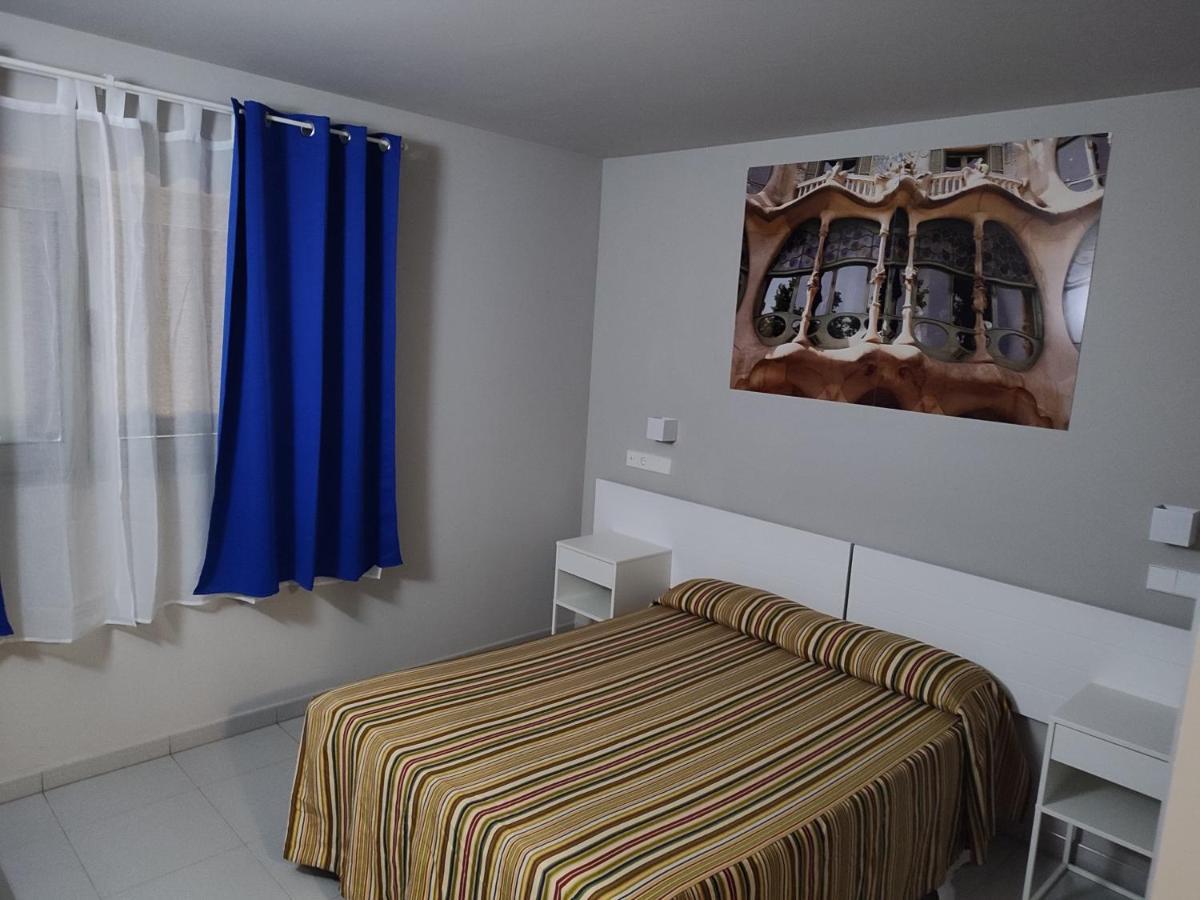 Hotel Blauet By Bossh Hotels Ел Прат де Льобрегат Екстериор снимка