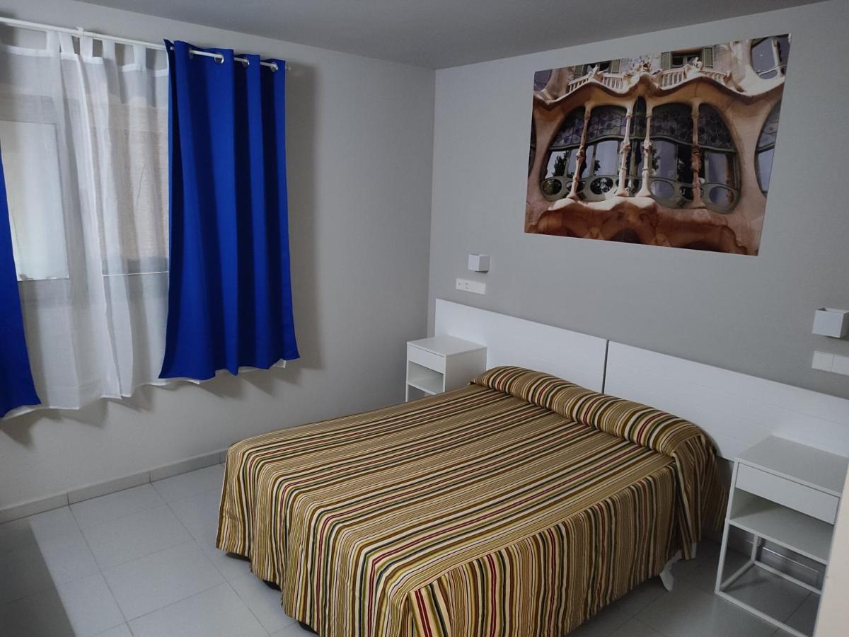 Hotel Blauet By Bossh Hotels Ел Прат де Льобрегат Екстериор снимка