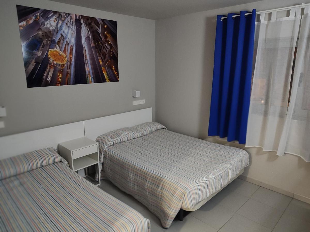 Hotel Blauet By Bossh Hotels Ел Прат де Льобрегат Екстериор снимка