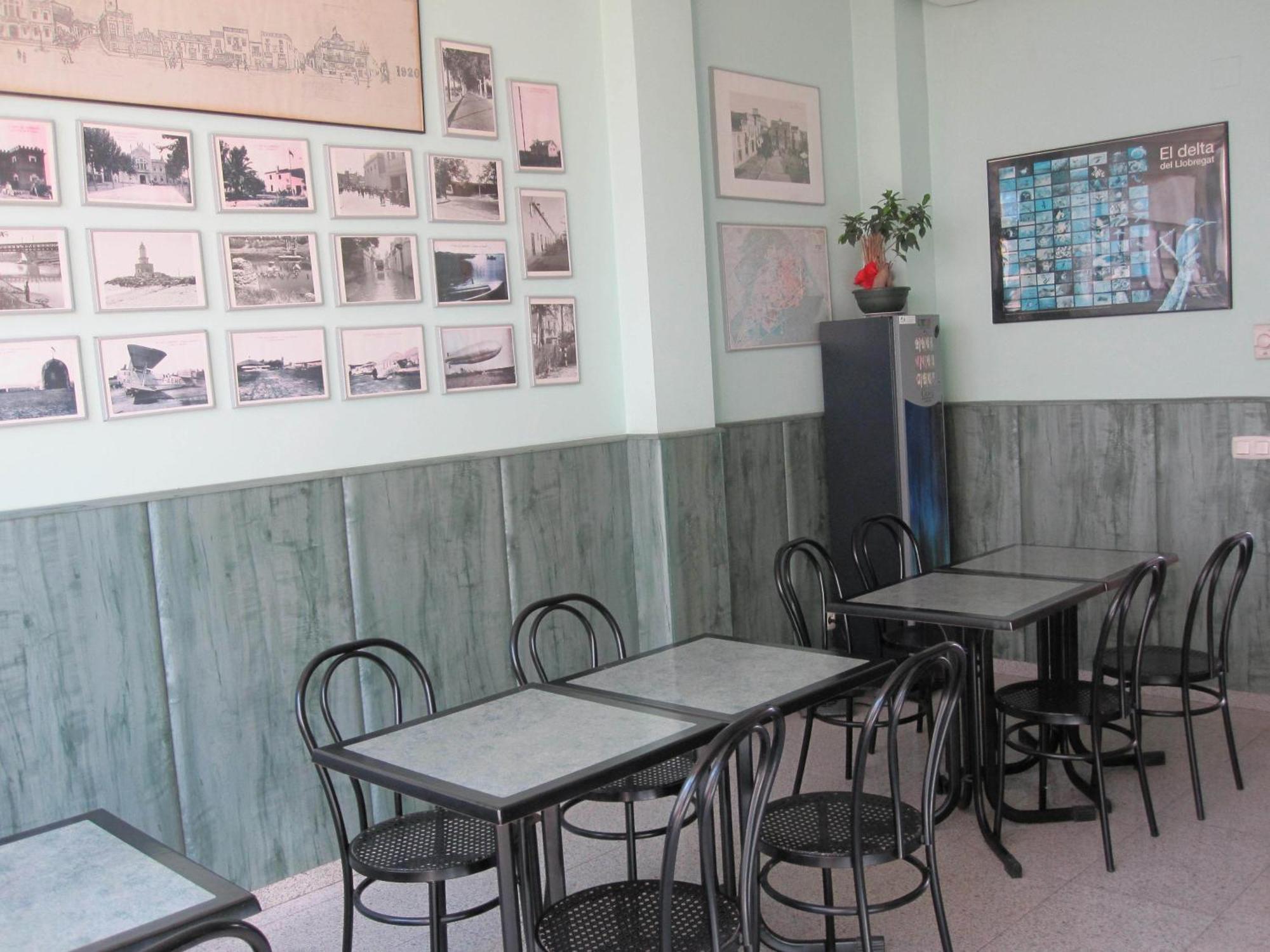 Hotel Blauet By Bossh Hotels Ел Прат де Льобрегат Екстериор снимка