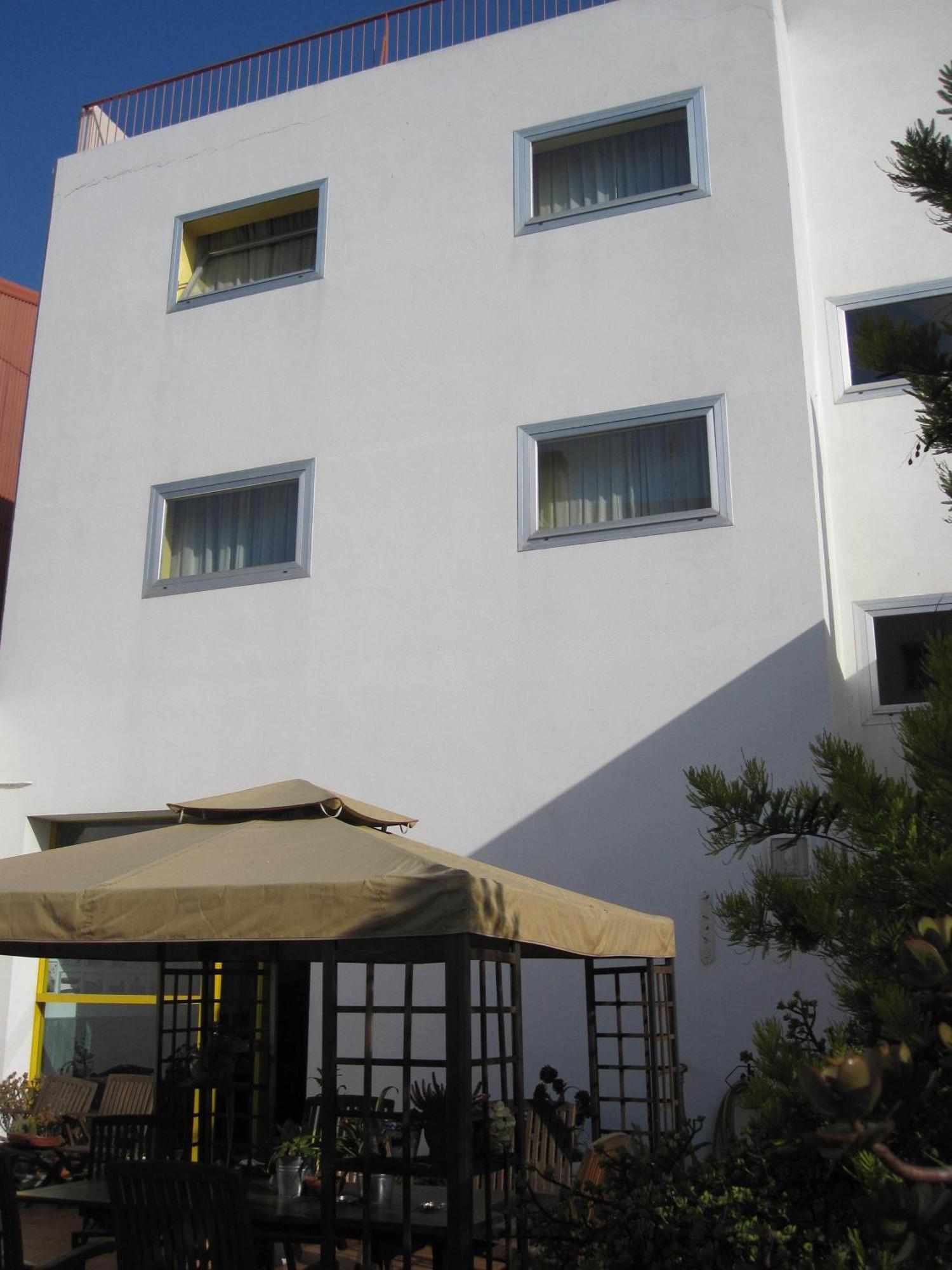 Hotel Blauet By Bossh Hotels Ел Прат де Льобрегат Екстериор снимка