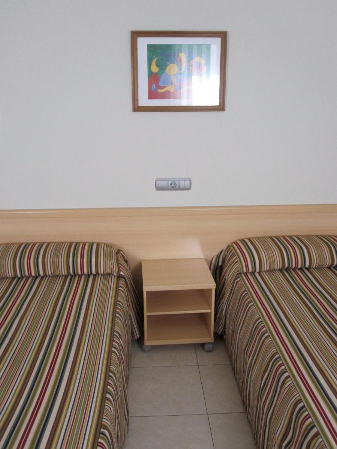 Hotel Blauet By Bossh Hotels Ел Прат де Льобрегат Стая снимка