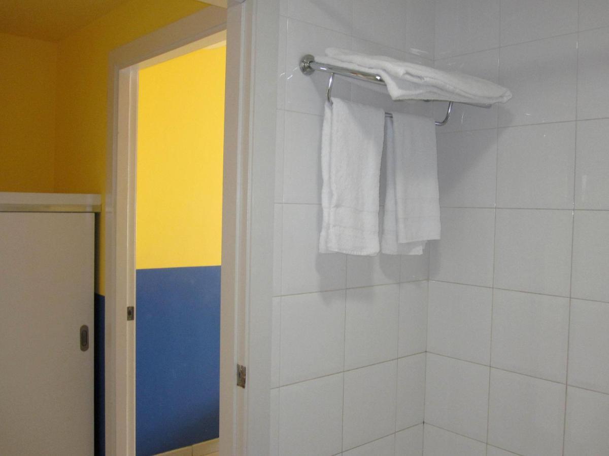 Hotel Blauet By Bossh Hotels Ел Прат де Льобрегат Стая снимка